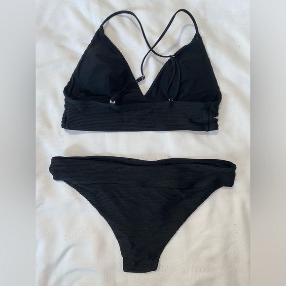 H&M Black RibbedTriangle Bikini - Picture 2 of 3